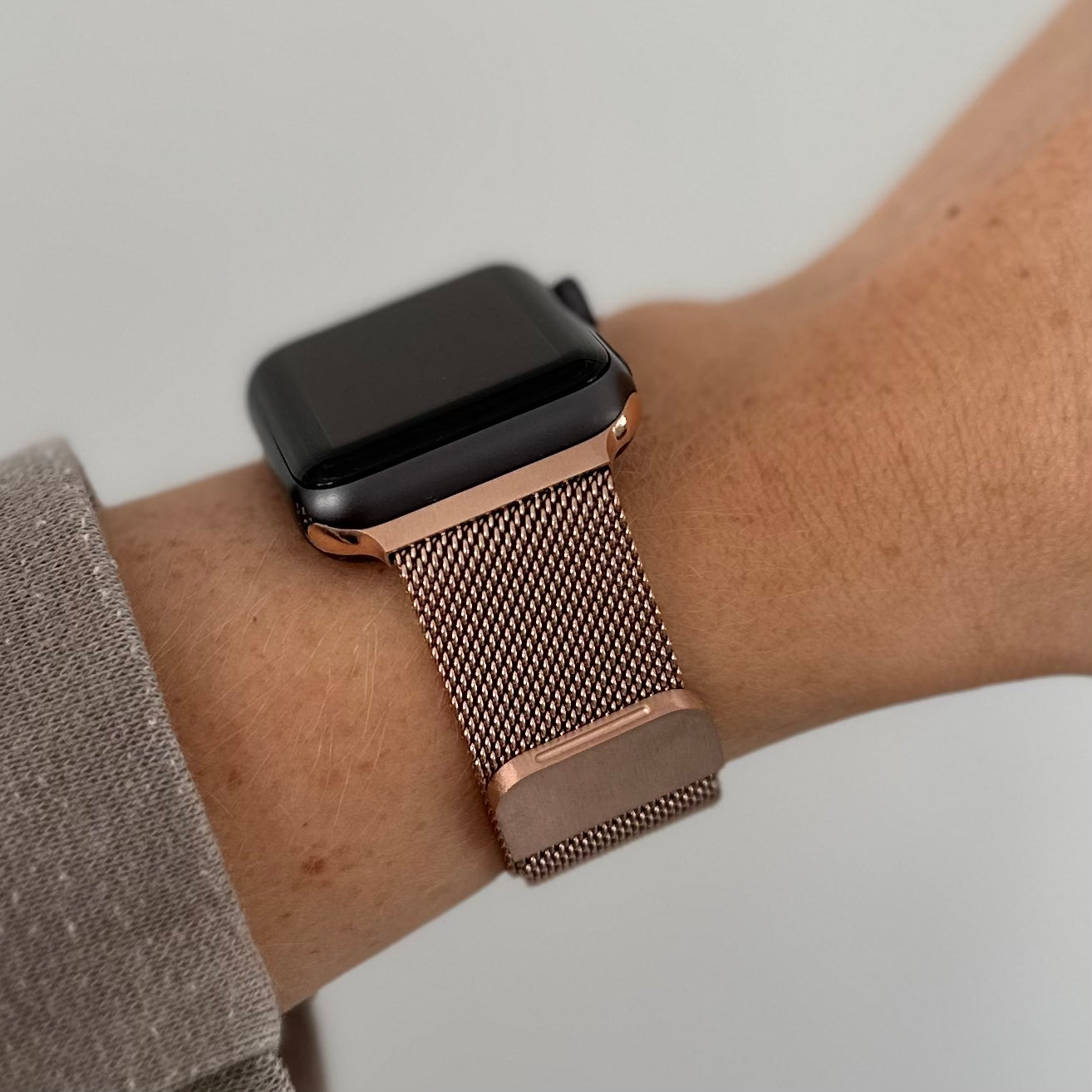 LAUREN MESH MILANESE LOOP APPLE WATCH STRAP - ROSE GOLD