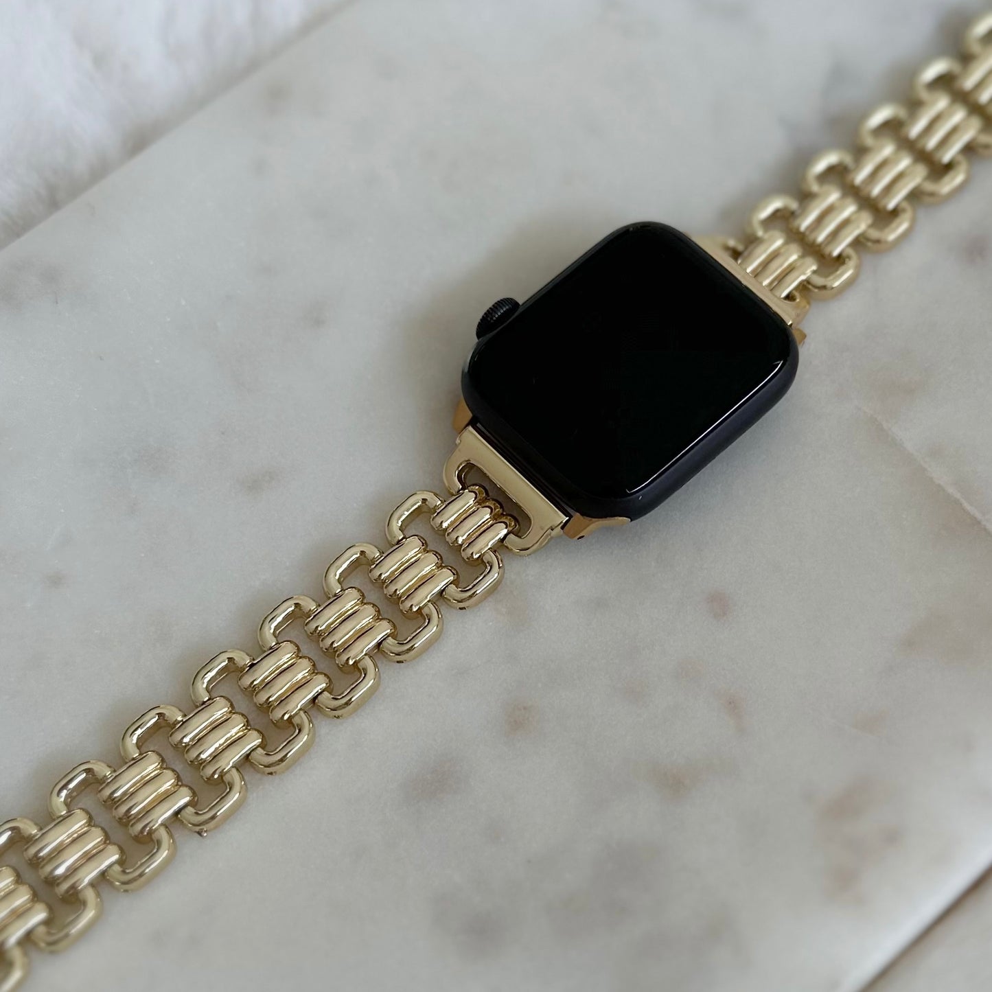 LOTTIE STAINLESS STEEL APPLE WATCH STRAP - GOLD