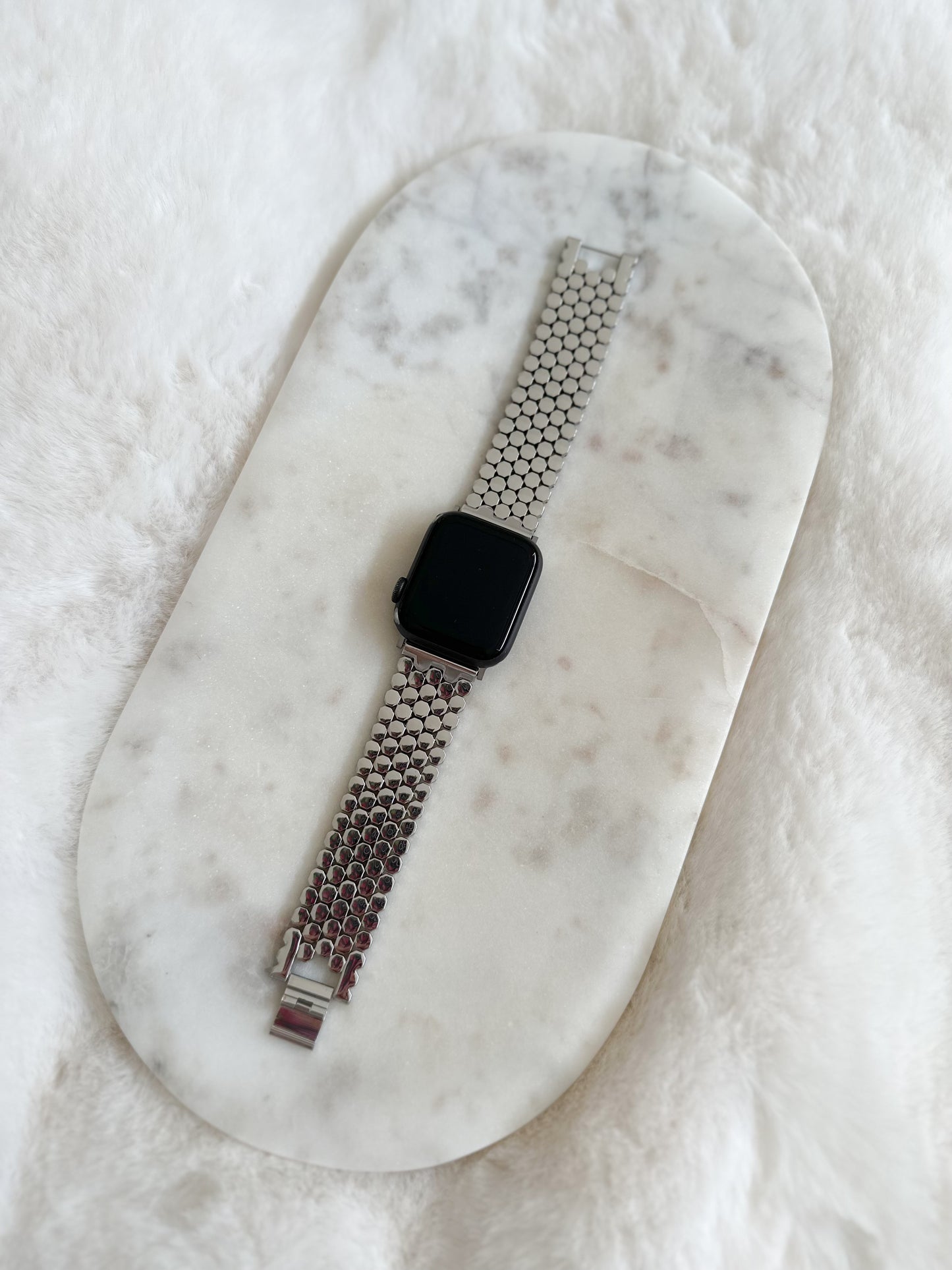 LUXE STAINLESS STEEL APPLE WATCH STRAP - SILVER