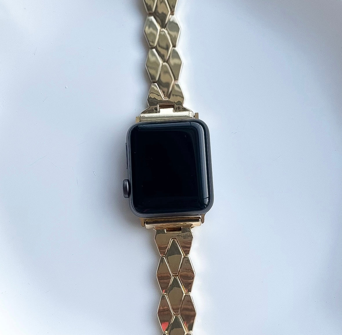 ESMÉ STAINLESS STEEL APPLE WATCH STRAP - GOLD